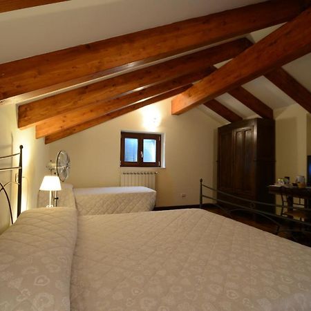 Bed and Breakfast Mirbea Cisano sul Neva Экстерьер фото
