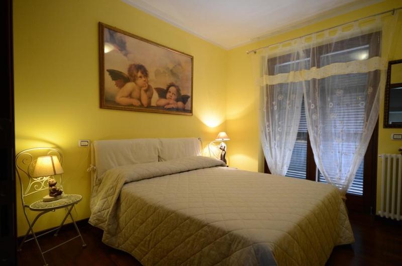 Bed and Breakfast Mirbea Cisano sul Neva Экстерьер фото