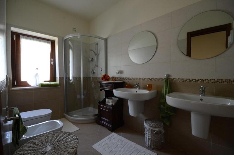 Bed and Breakfast Mirbea Cisano sul Neva Экстерьер фото